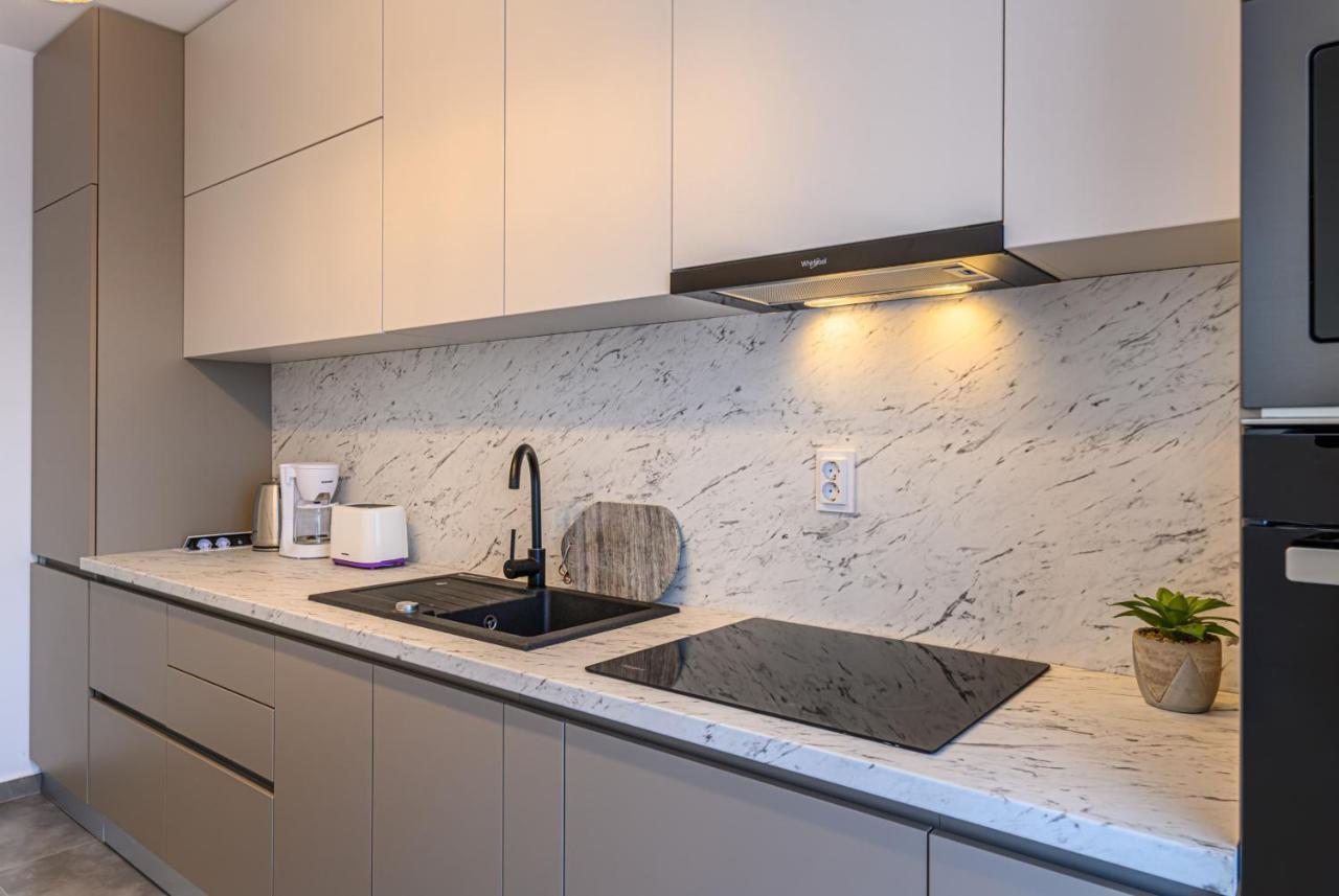 Rentforcomfort Dynamic Apartment Braşov Eksteriør billede